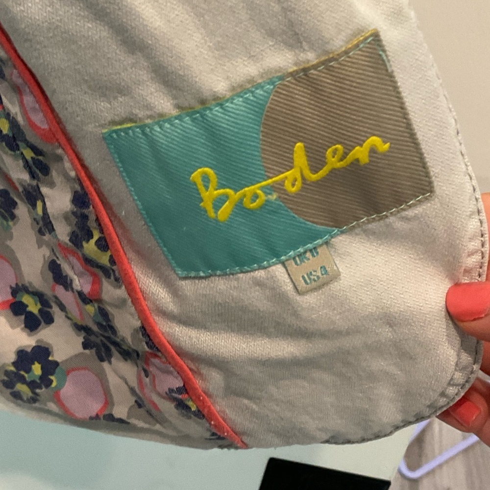 Vintage Boden Light Gray Blazer with Floral Lining Size 4 - Picture 5 of 12